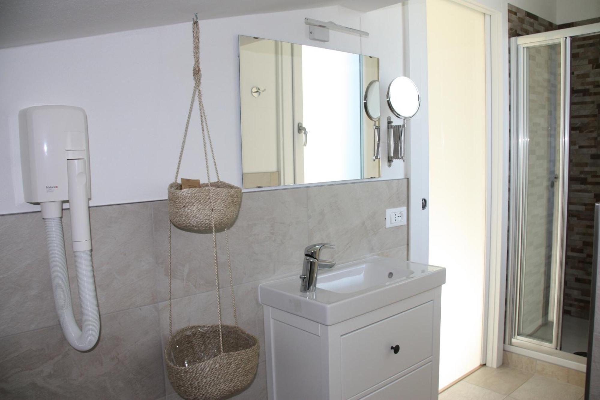 บีแอนด์บี เล แมกโนเลีย Bed & Breakfast Faggeto Lario ภายนอก รูปภาพ