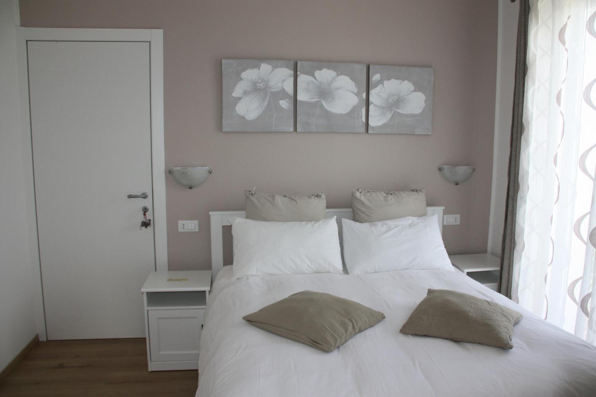 บีแอนด์บี เล แมกโนเลีย Bed & Breakfast Faggeto Lario ภายนอก รูปภาพ